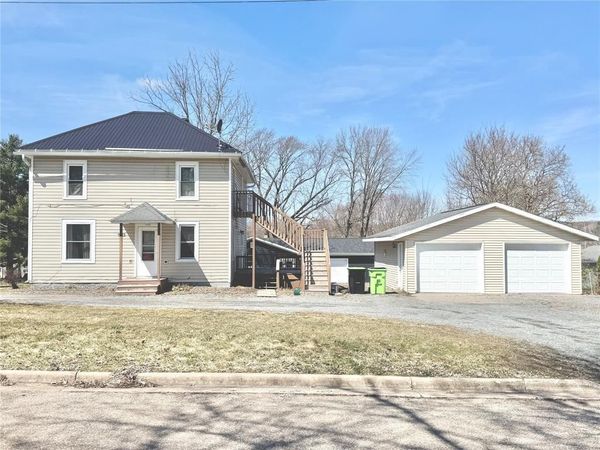 1700 Johnson Street, Unit 1&2, Neillsville, WI 54456
