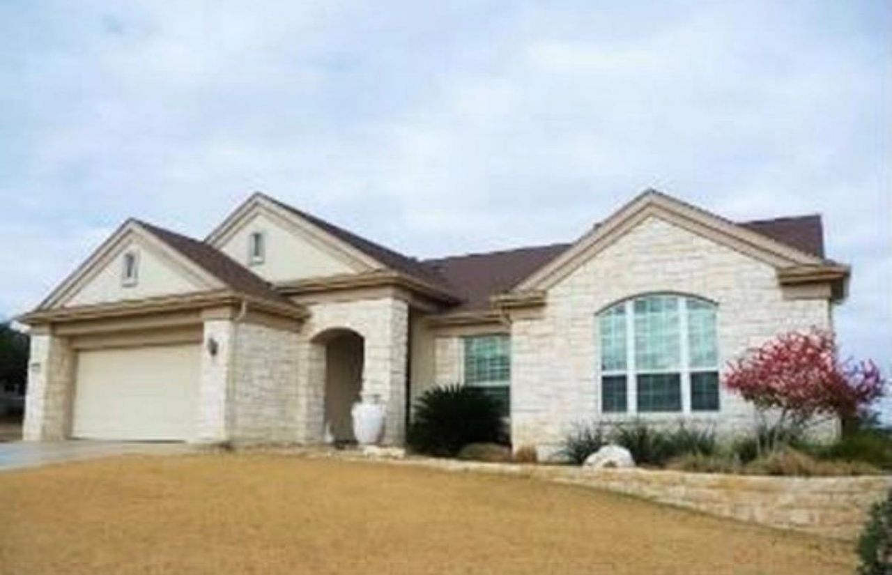 305 San Saba Dr, Georgetown, TX 78633 Main Photo
