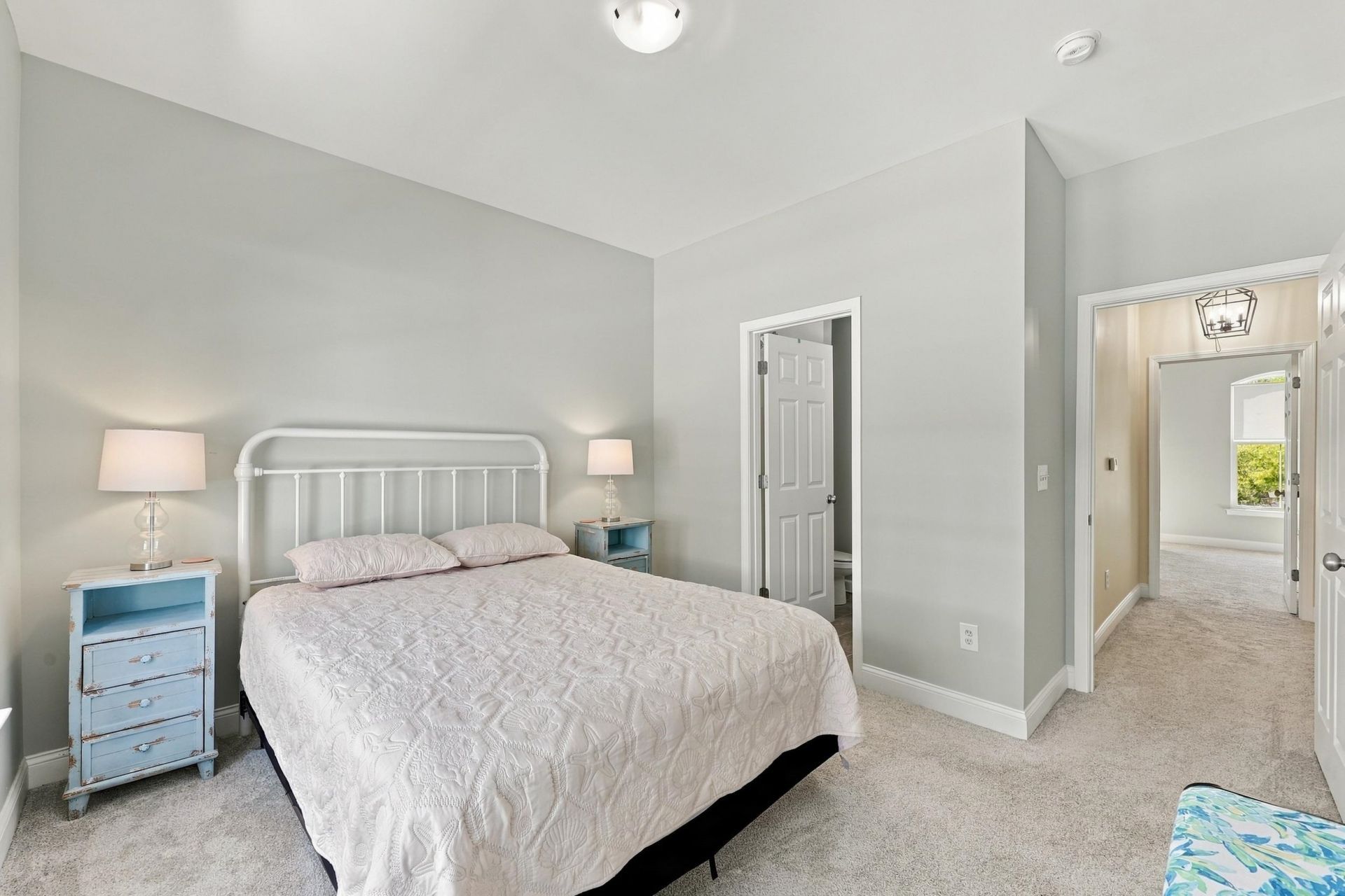 790 Howard Ave. Photo 29