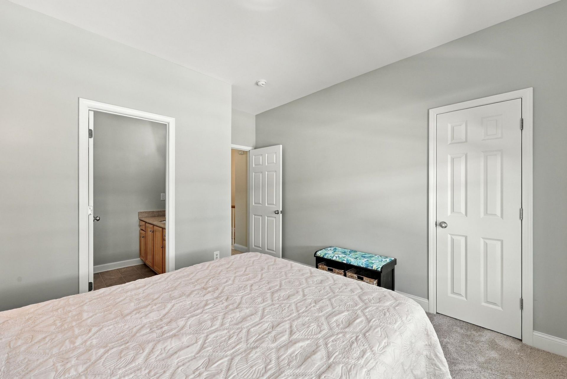 790 Howard Ave. Photo 30