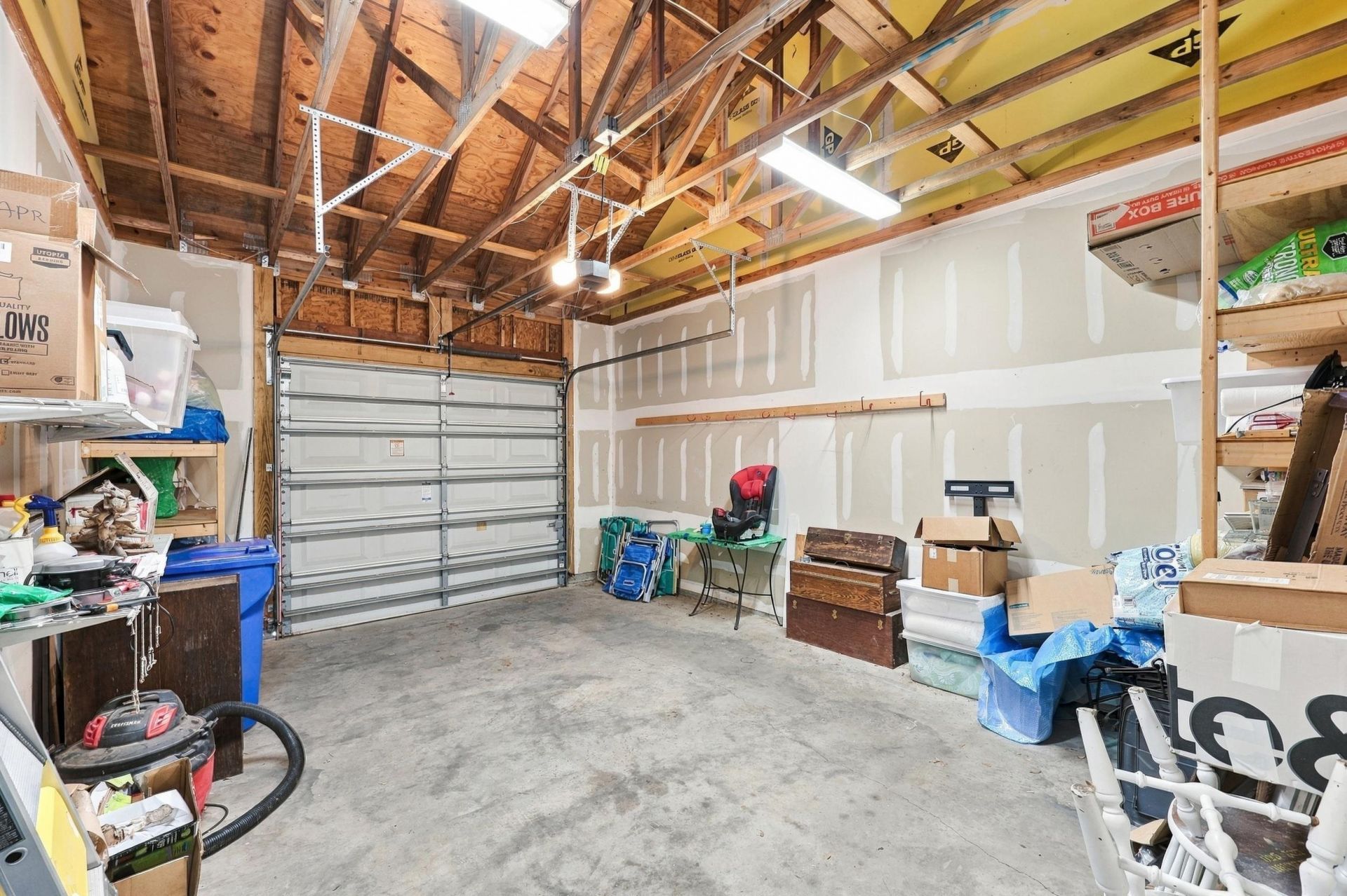 790 Howard Ave. Photo 41