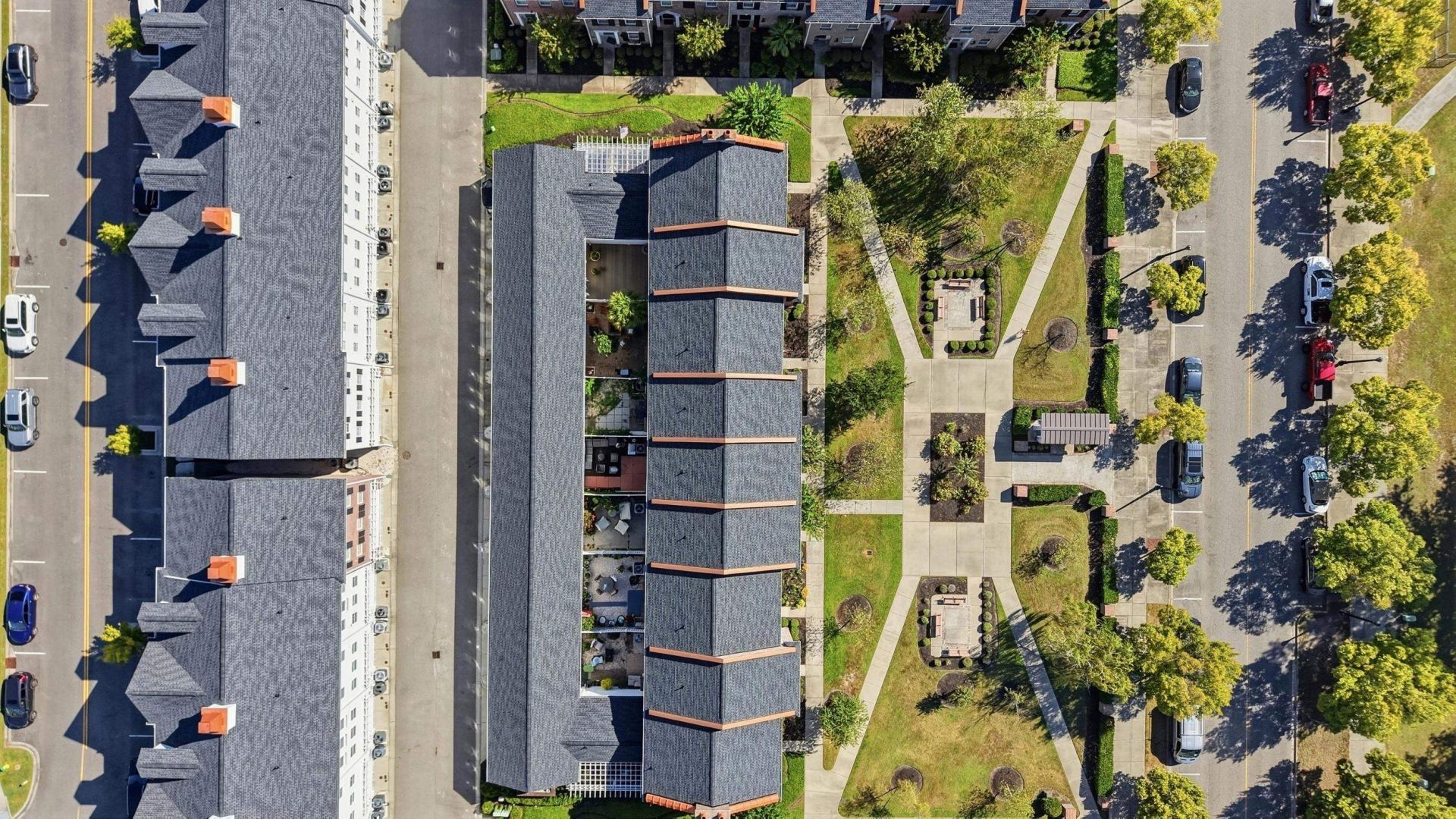 790 Howard Ave. Photo 56