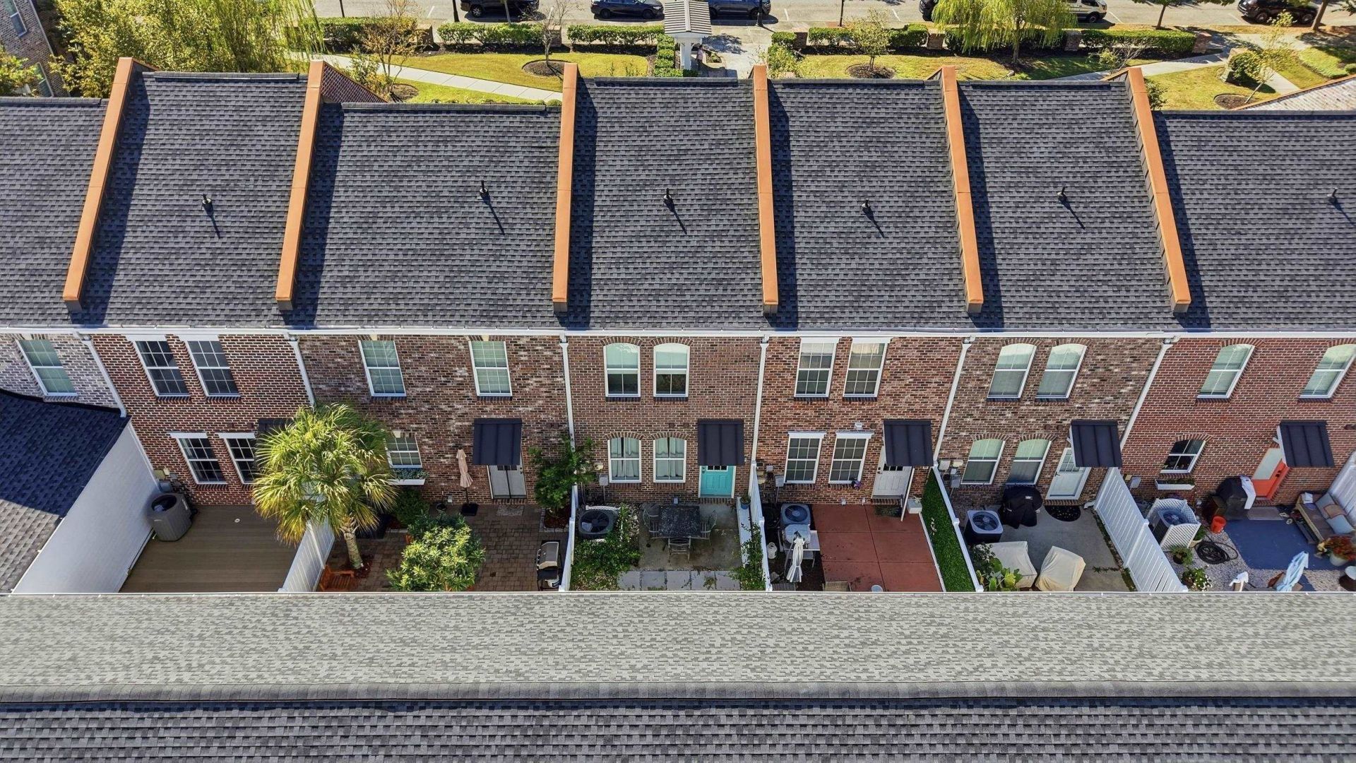 790 Howard Ave. Photo 59