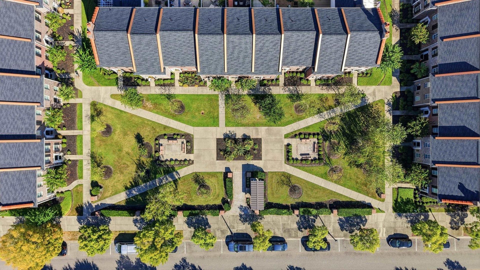 790 Howard Ave. Photo 62