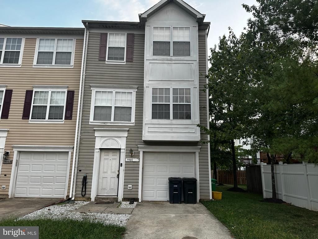 9901 CRANAPPLE COURT , SPRINGDALE, MD 20774