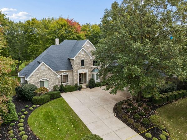 10541 Wellington Boulevard, Powell, OH 43065