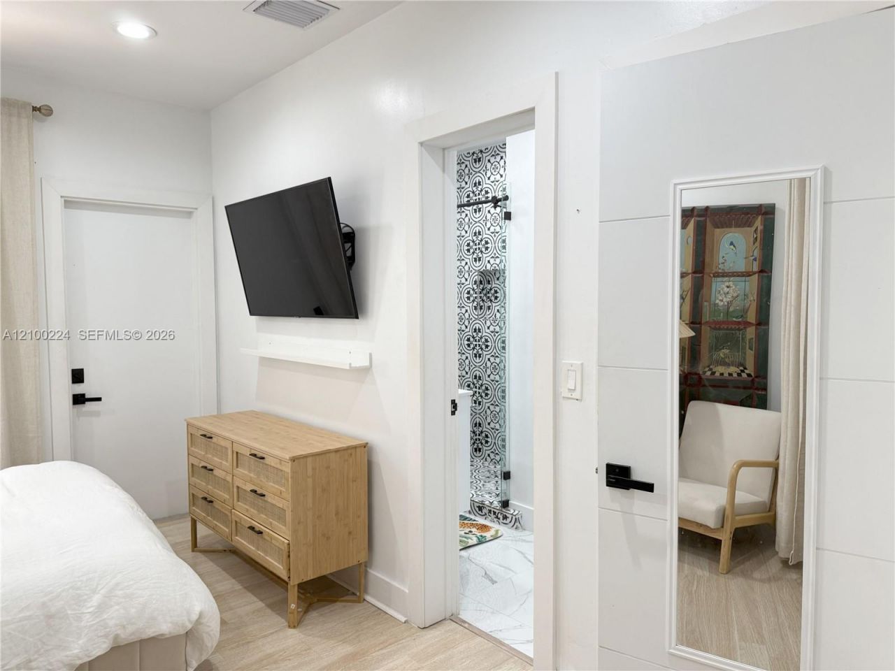 8401 Crespi Blvd #1, Miami Beach, FL 33141 Photo