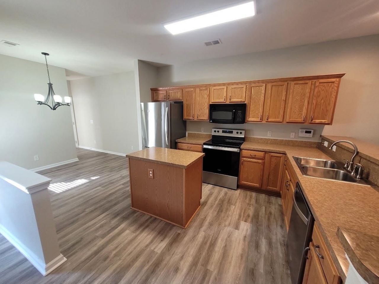 460 Woodpecker Ln. Photo 17