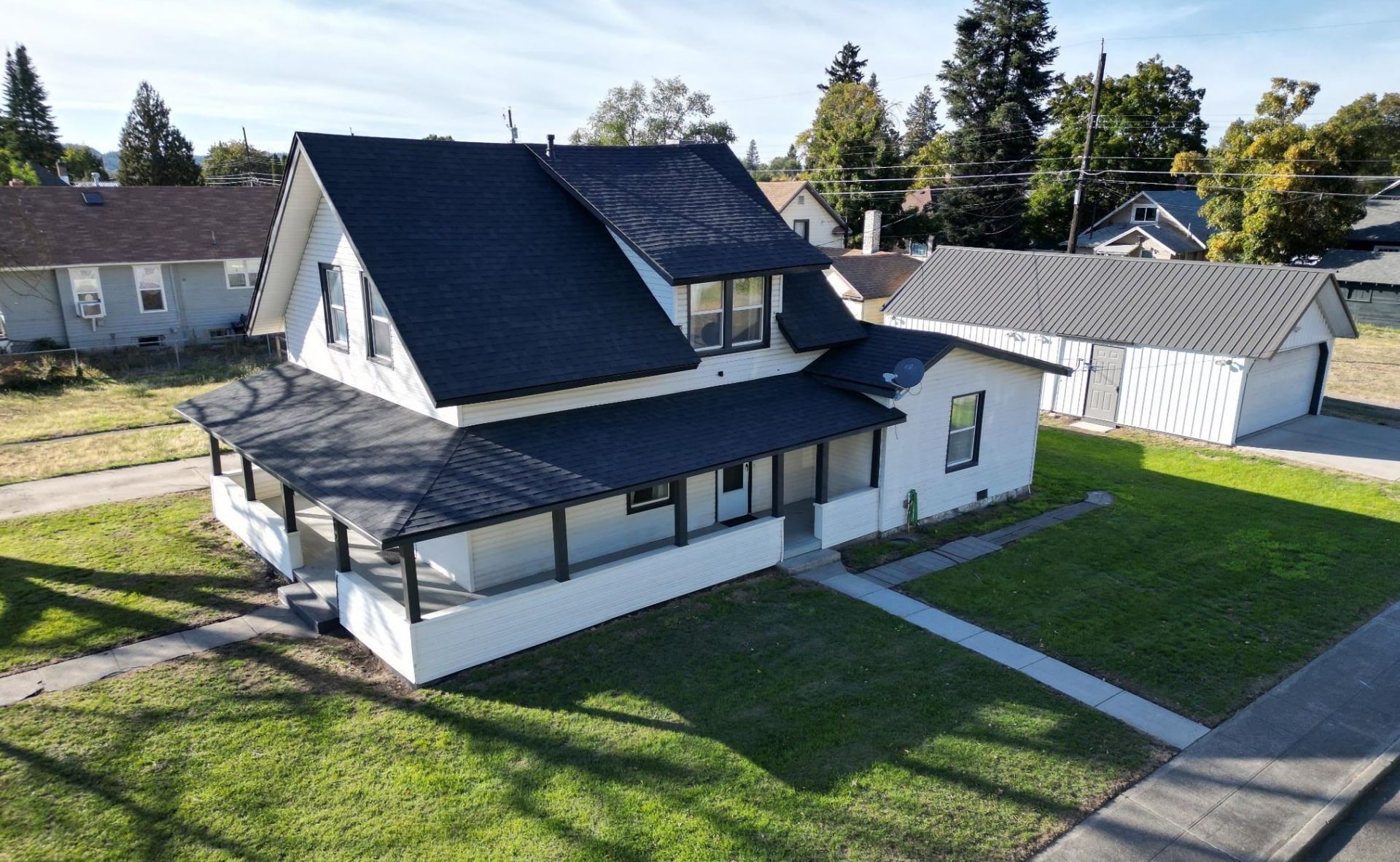 1902 W SHANNON Ave primary photo