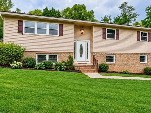 72 Gregory Lane, La Fayette, GA 30728