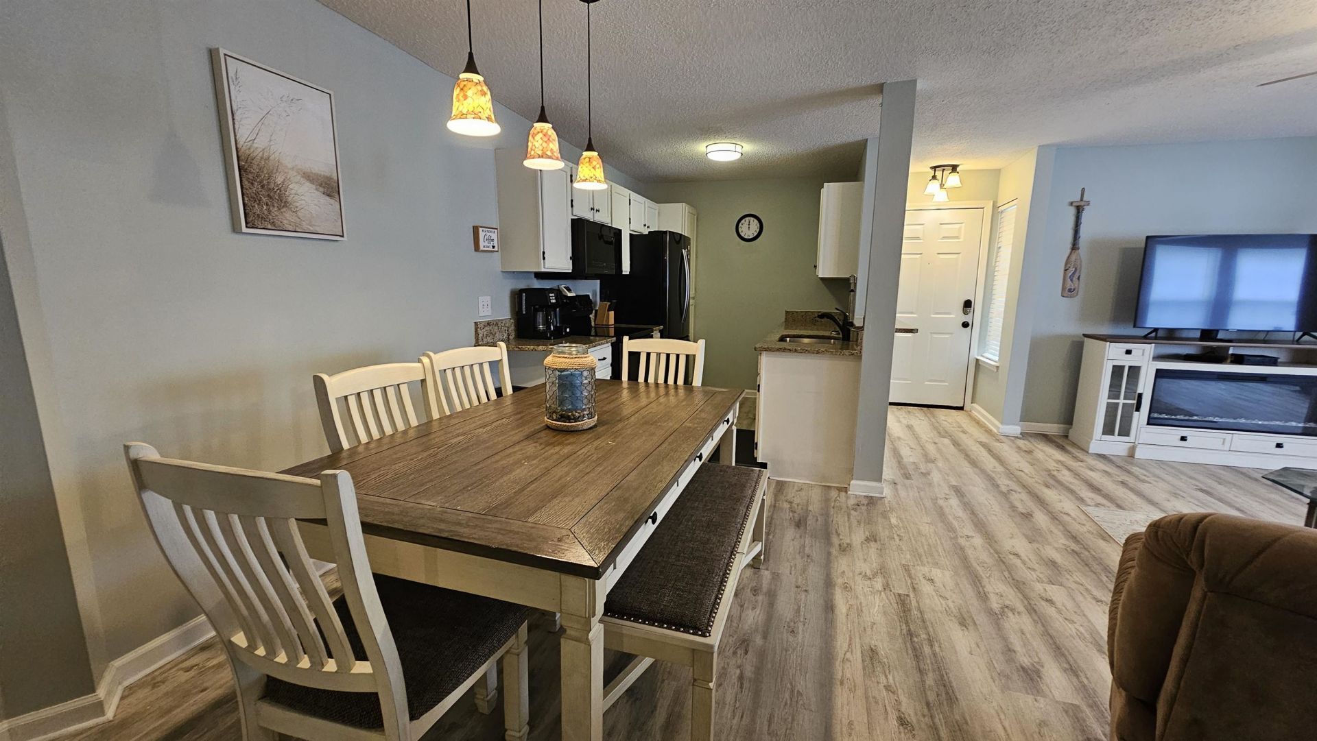 2266 Huntingdon Dr. Photo 15