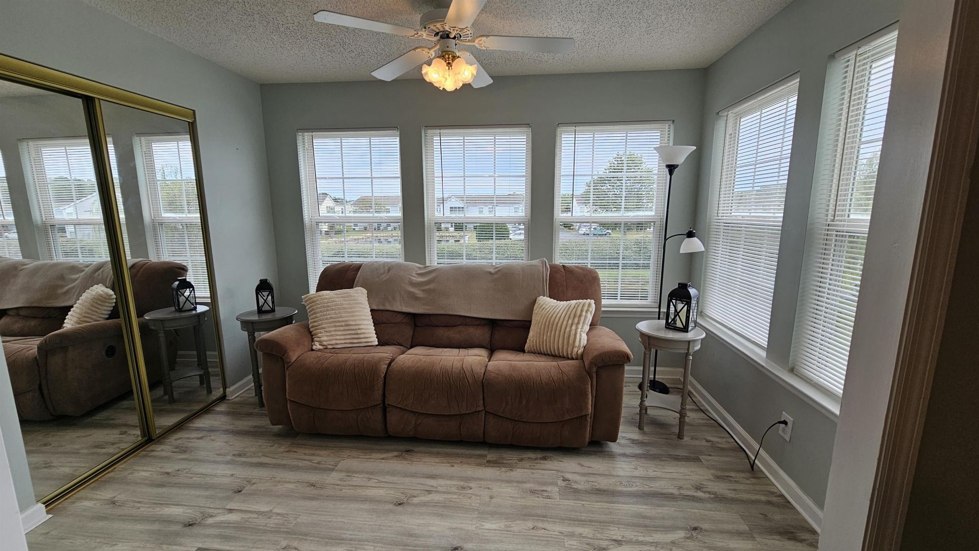 2266 Huntingdon Dr. Photo 9