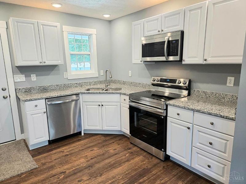 6552 Fascination Way, Paint Township, OH 45133 Photo 6