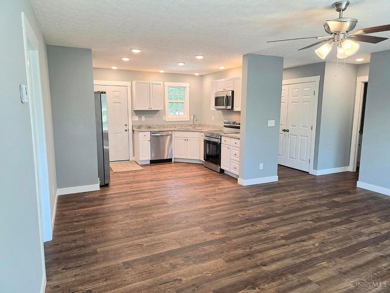 6552 Fascination Way, Paint Township, OH 45133 Photo 7