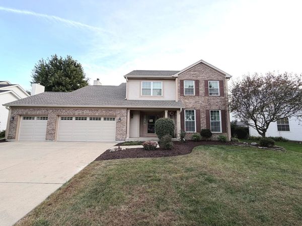 425 Lennox Drive, Oswego, IL 60543