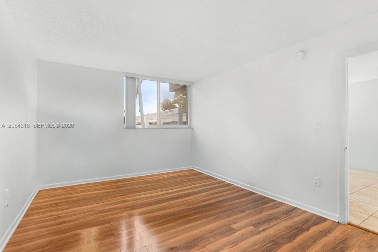 1666 West Ave , Unit 211, Miami Beach, FL 33139 Photo