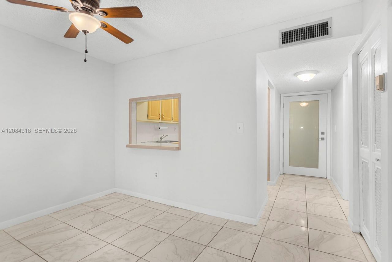 1666 West Ave , Unit 211, Miami Beach, FL 33139 Photo
