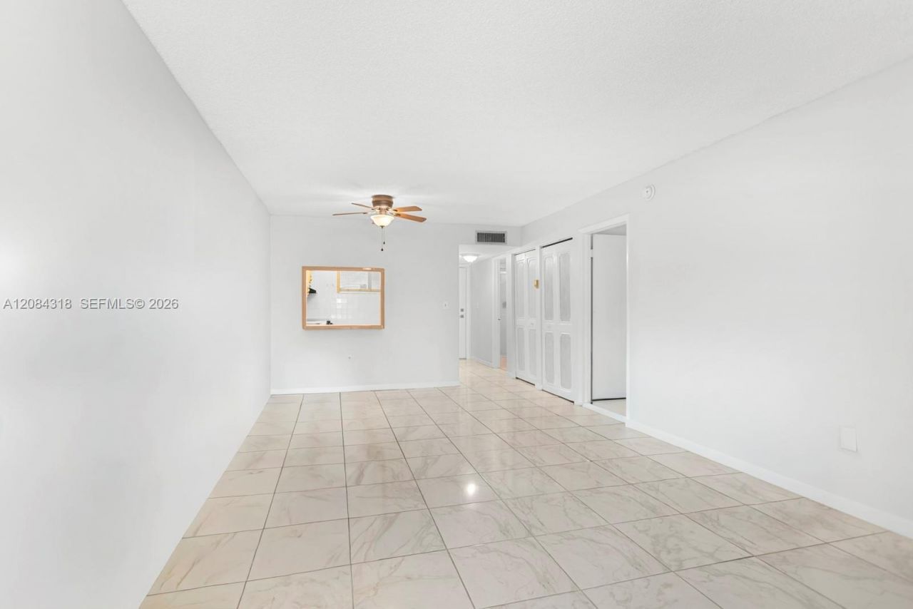 1666 West Ave , Unit 211, Miami Beach, FL 33139 Photo