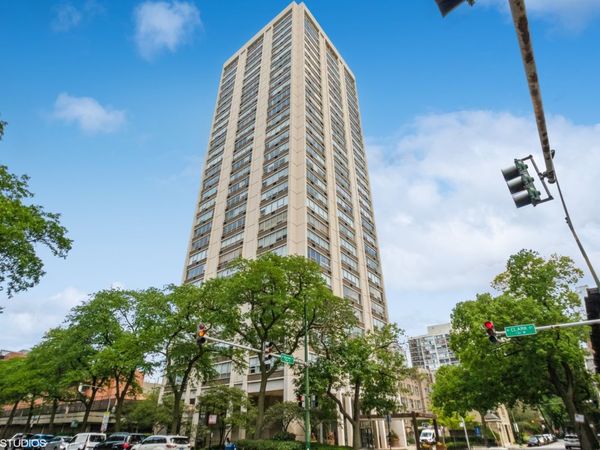 70 W Burton Place, Unit 1104, Chicago, IL 60610