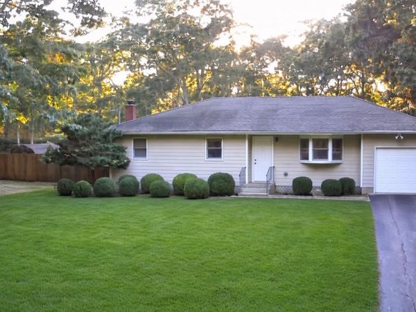 531 Brookhaven Avenue, Flanders, NY 11901