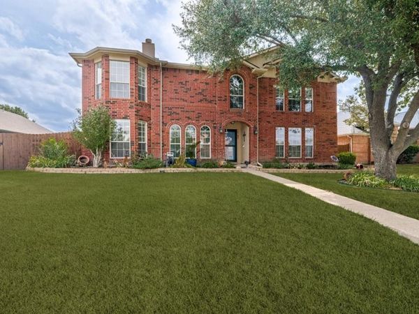 814 Foxwood Lane, Wylie, TX 75098