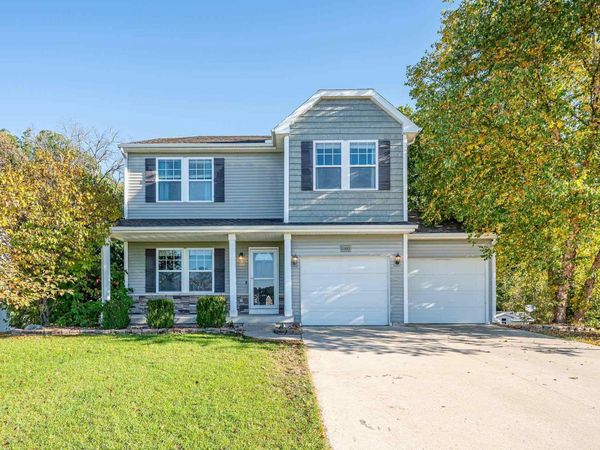 11493 Trent Street SE, Lowell, MI 49331