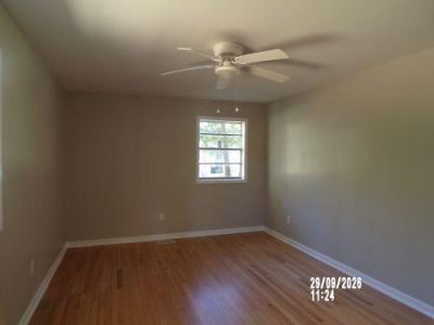 604 King Street Photo 12