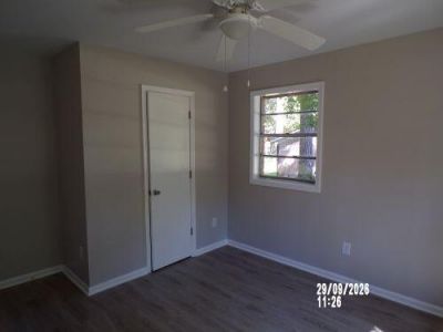 604 King Street Photo 14