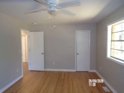 604 King Street Photo 15