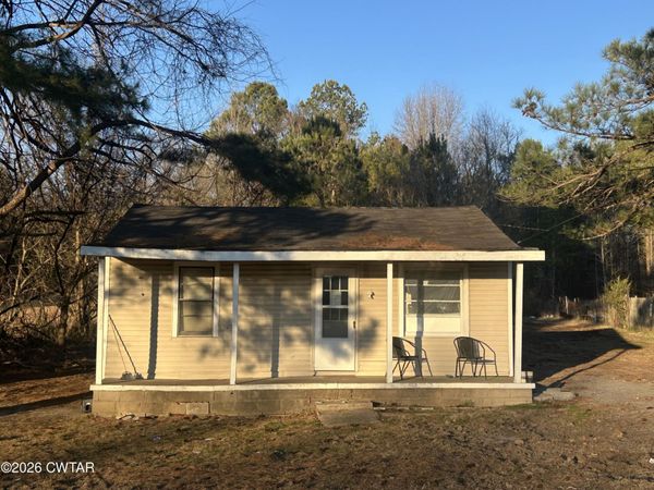 223 Spring Creek Law Road , Jackson, TN 38305