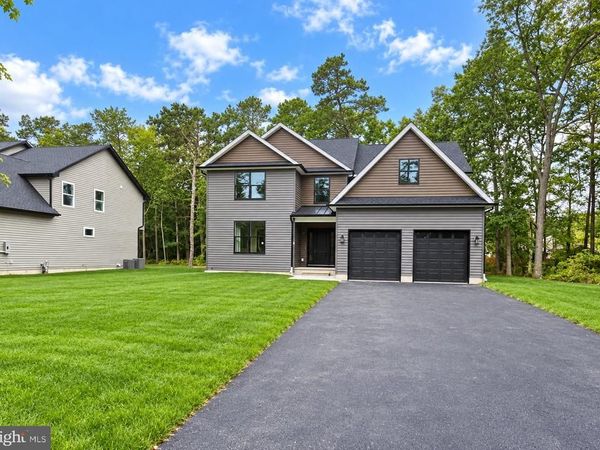 2 RAILROAD AVENUE, BAYVILLE, NJ 08721