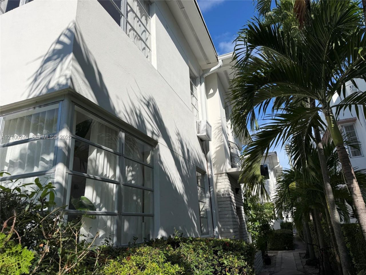 821 Jefferson Ave, Unit 5, Miami Beach, FL 33139 Photo