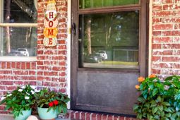 104 Birch Lane photo 4
