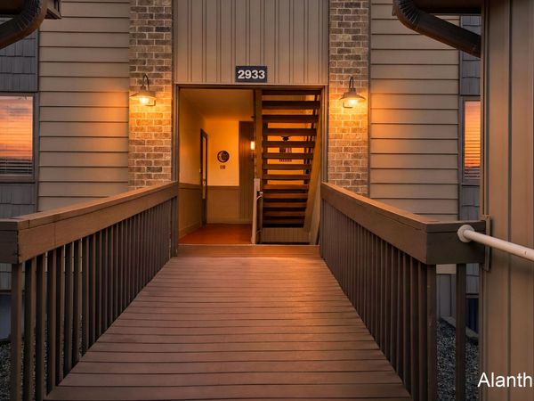 2933 Byron Center Avenue SW, Unit B, Grand Rapids, MI 49519