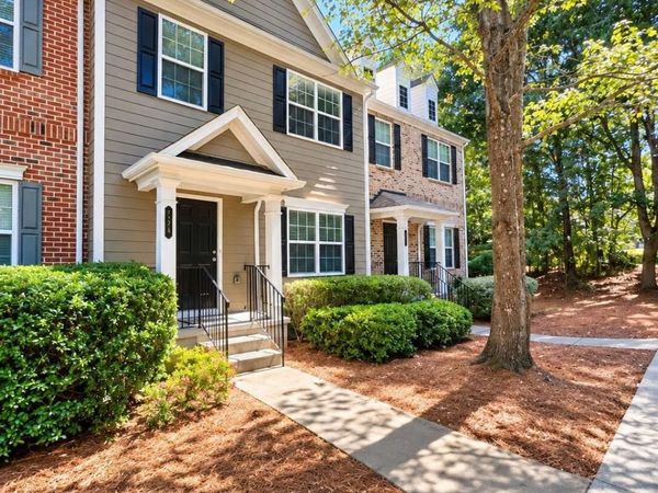 724 Breeze Lane, Woodstock, GA 30188
