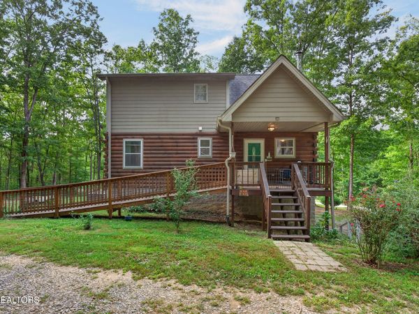 4003 Chapel Hill Rd, Crawford, TN 38554