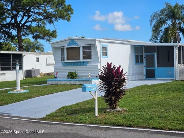 290 Blossom Lane NE , Palm Bay, FL 32907