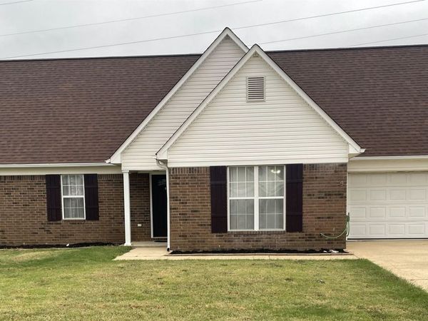 31 WOODSHIRE LN, Brighton, TN 38011