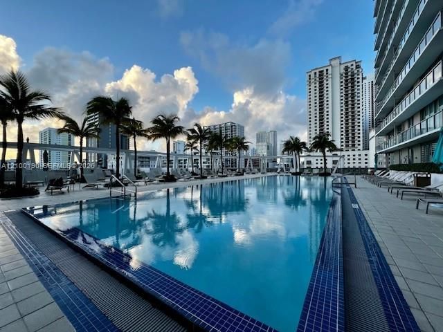 79 SW 12th St , Unit 2308-S, Miami, FL 33130 Photo