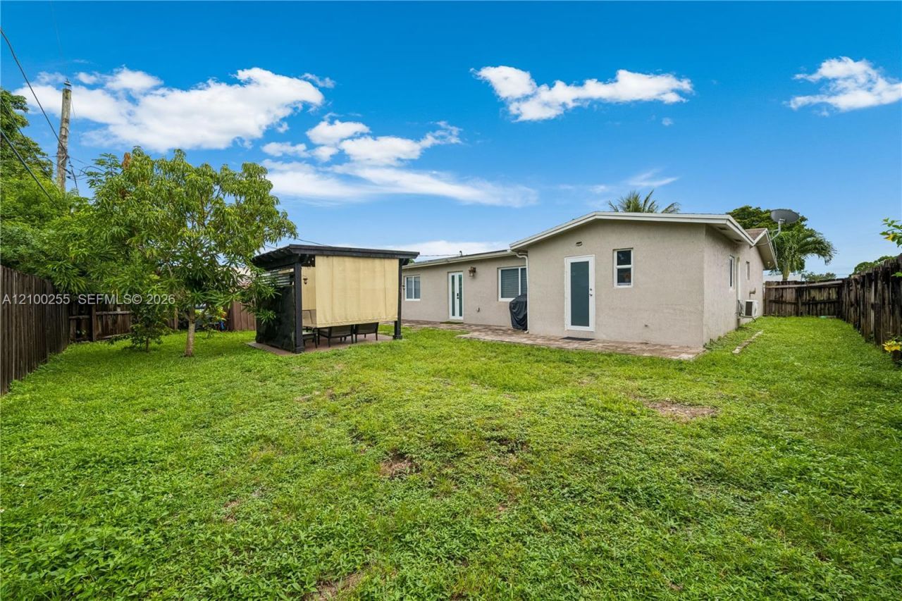 6451 Scott St, Hollywood, FL 33024 Photo