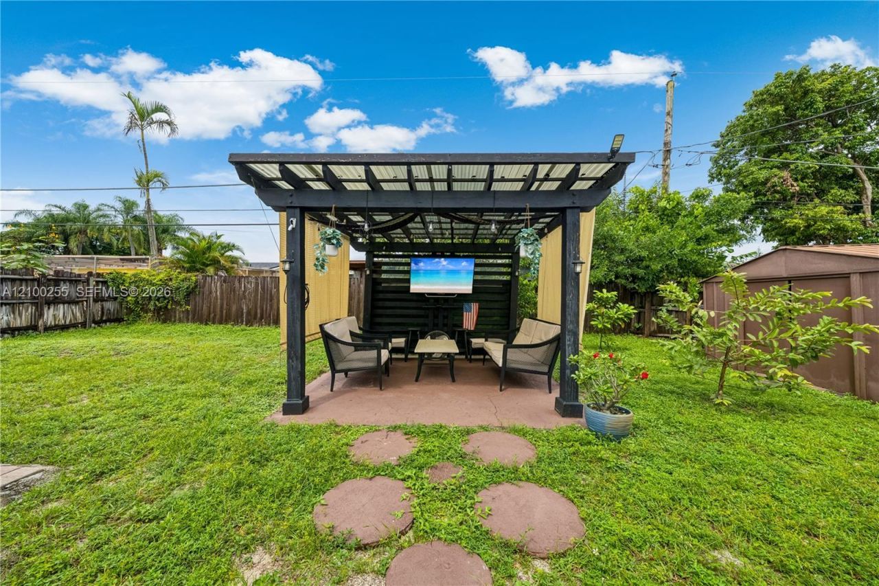 6451 Scott St, Hollywood, FL 33024 Photo