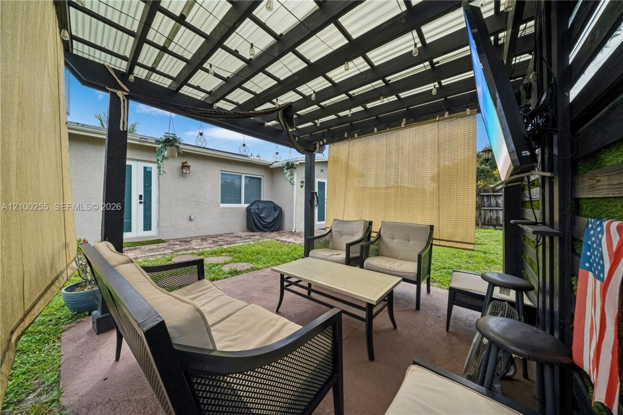 6451 Scott St, Hollywood, FL 33024 Photo