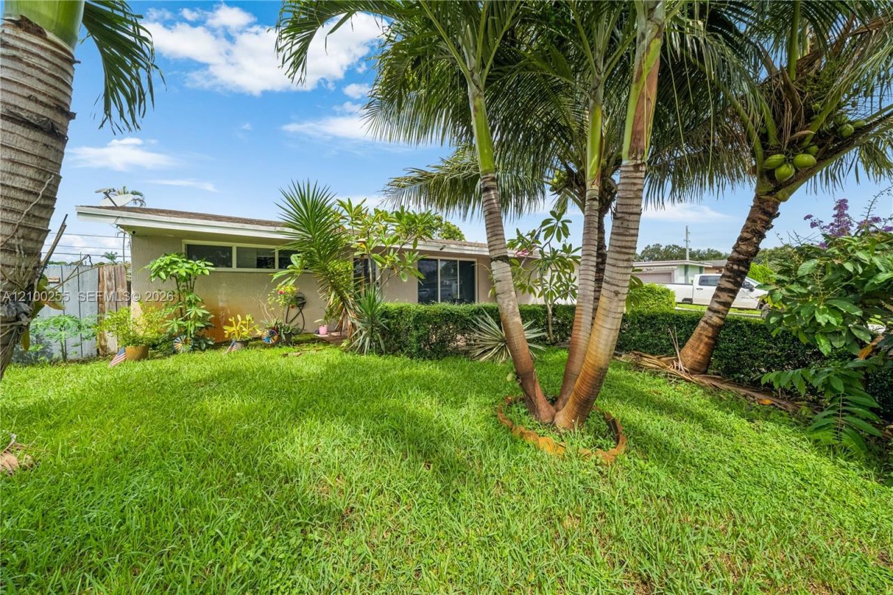 6451 Scott St, Hollywood, FL 33024 Photo