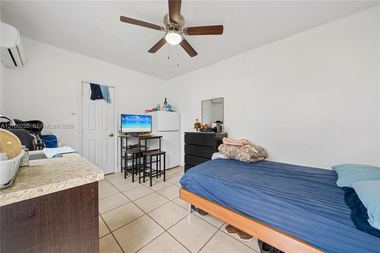 6451 Scott St, Hollywood, FL 33024 Photo