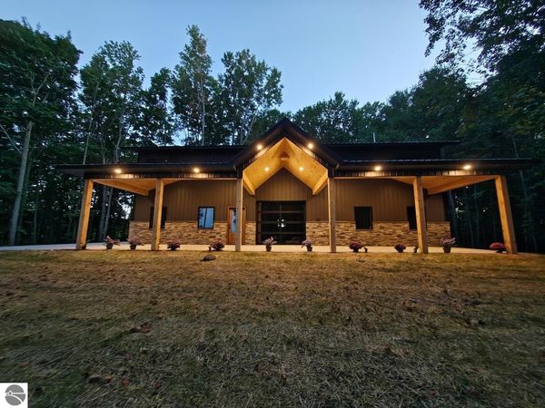 11777 M 72 E, Williamsburg, MI 49690