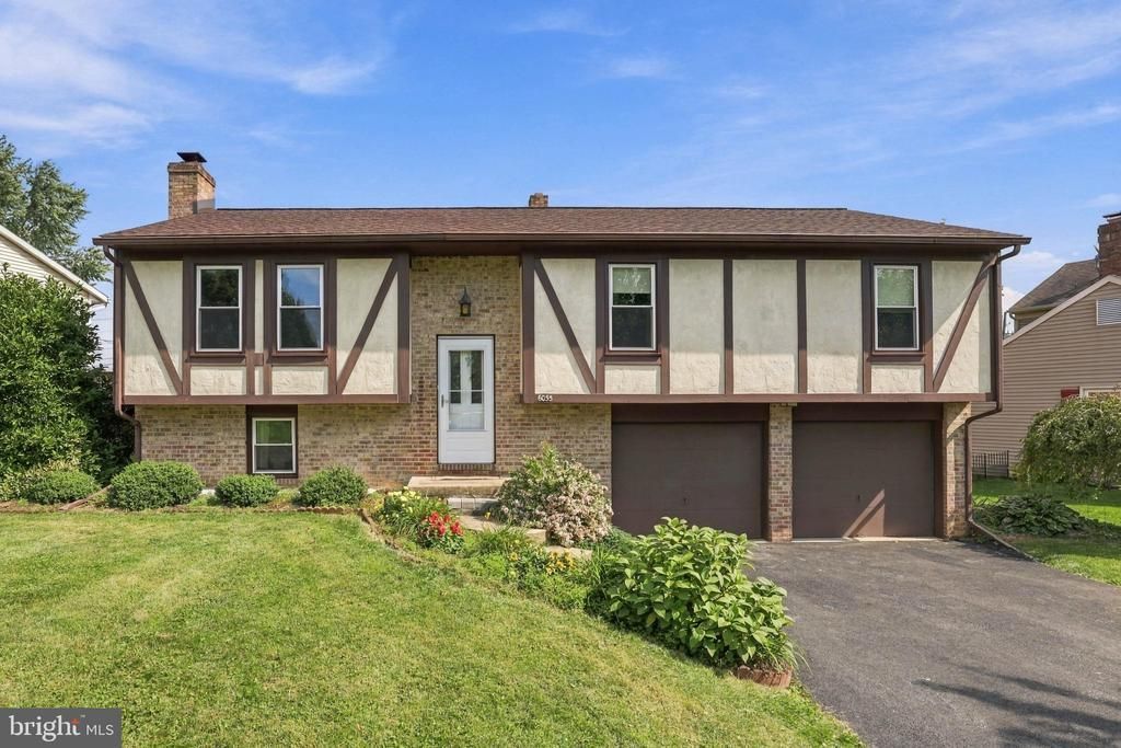 6055 GENEVA DRIVE, EAST PETERSBURG, PA 17520