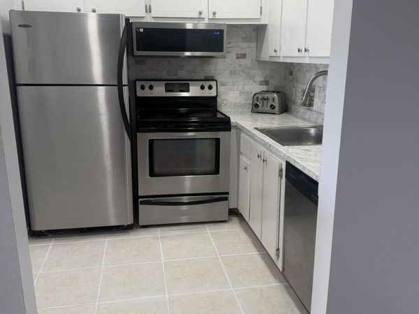 359 PRESTON I, Unit 359, Boca Raton, FL 33434