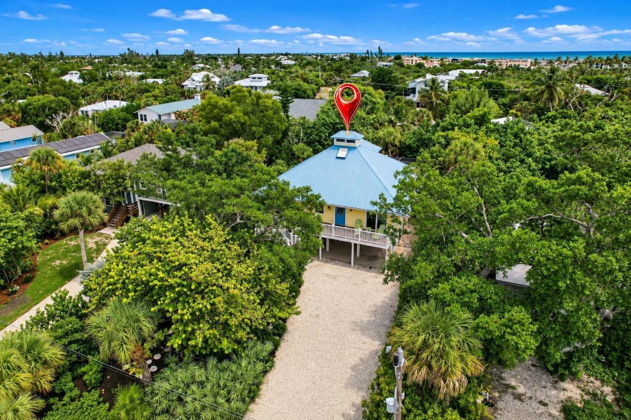 726 Cardium St, Sanibel, FL 33957 Photo