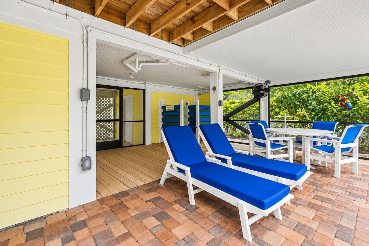 726 Cardium St, Sanibel, FL 33957 Photo