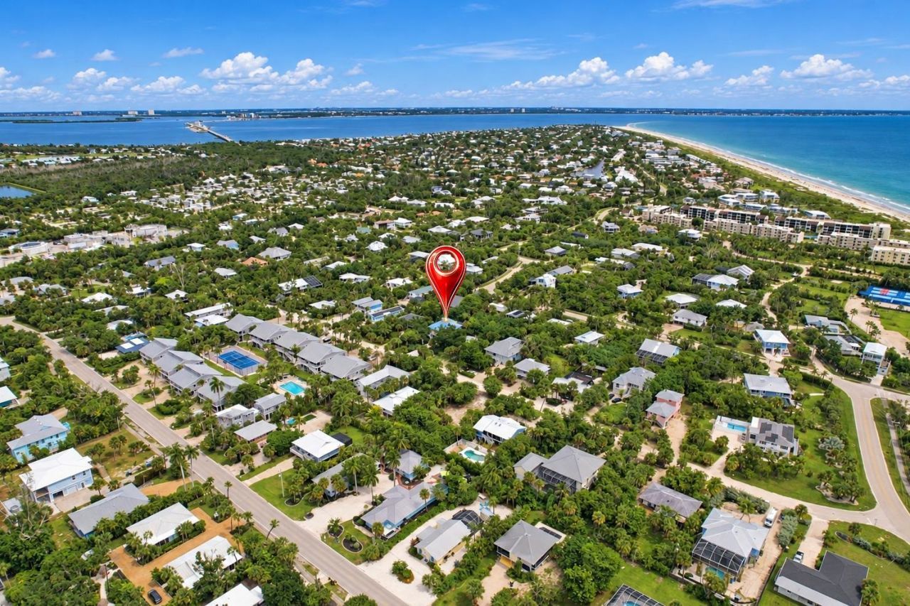 726 Cardium St, Sanibel, FL 33957 Photo